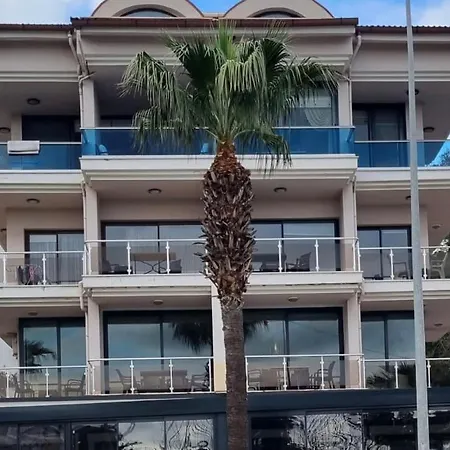 Super Luks, Denize 100 Metre, Ruya Evi 2 Μαρμαρίς
